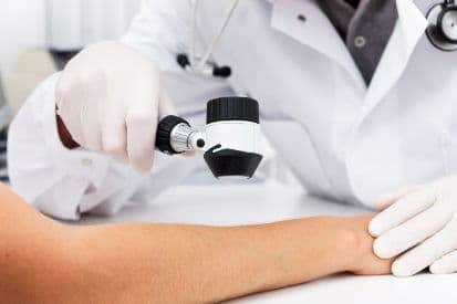 pinnacleskin.com /treatments/skin-cancer-screenings-and-total-body-skin-exams Carousel 1 Image 2